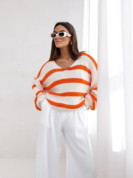 Sweter camy pomarańczowy