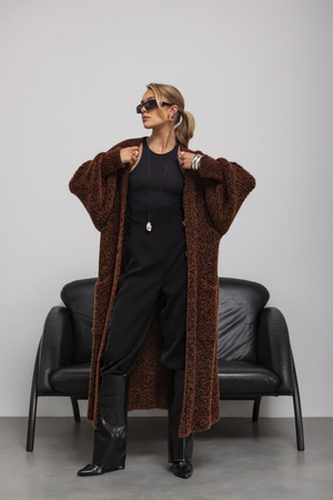 Sweter Nest brązowy